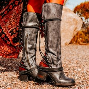 Freebird Coal Boots -Stone